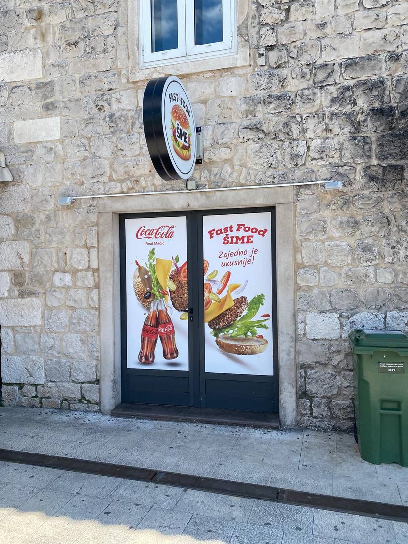 Svjetleća reklama i izlog · Fast Food Šime